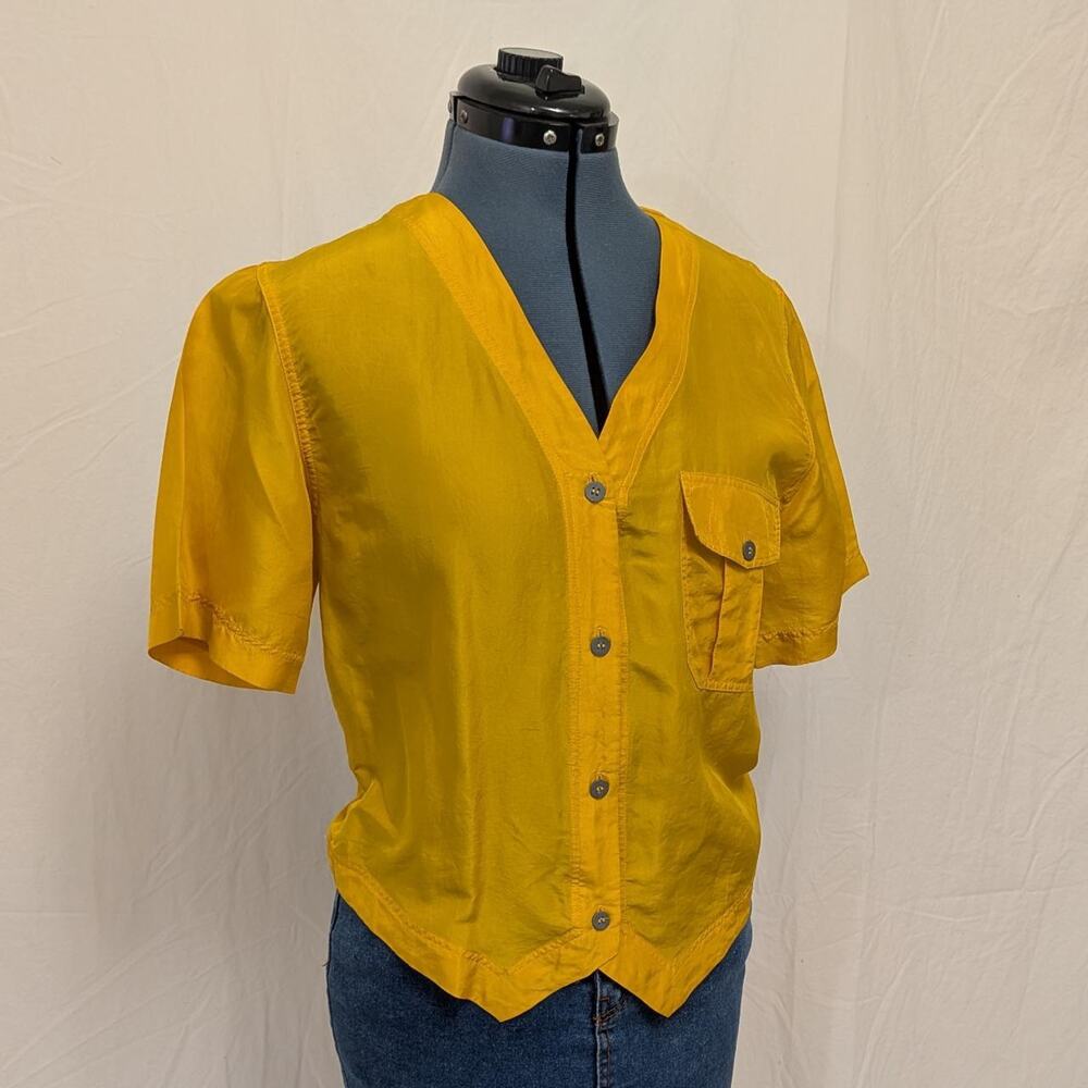 Casual Corner 100% silk golden yellow short‑sleeve blouse, size S